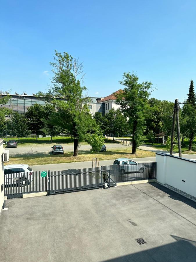 Villa Magdalena Apartments & Rooms Марибор Экстерьер фото