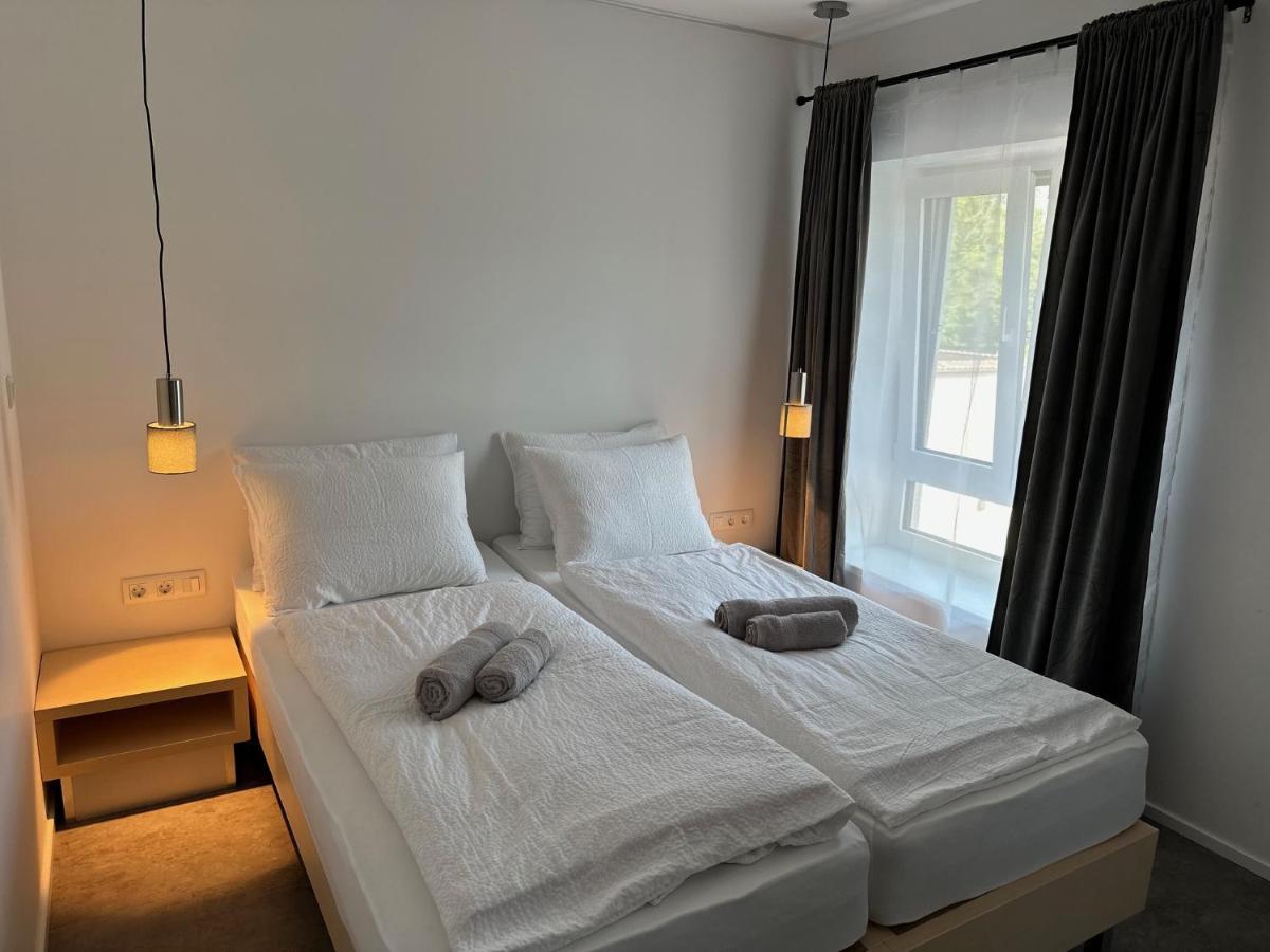 Villa Magdalena Apartments & Rooms Марибор Экстерьер фото